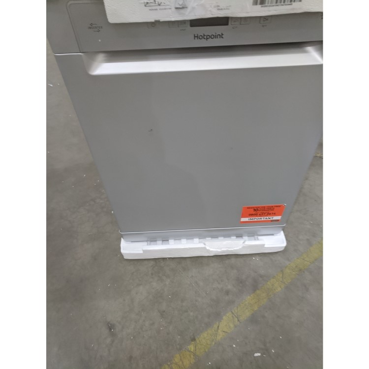 GRADE A2 - Hotpoint HFC3C26WSV 14 Place Extra Efficient Freestanding Dishwasher - Silver