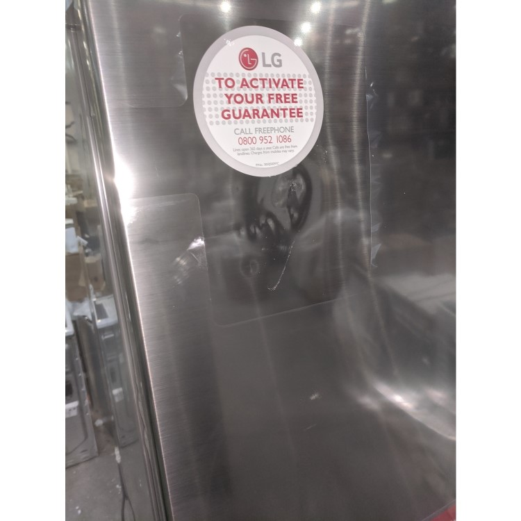 GRADE A3 - LG GBF61PZJZN Freestanding 60/40 Fridge Freezer With Non-plumb Water Dispenser - Stainless Steel