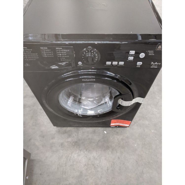 GRADE A3 - Hotpoint WMXTF742K Extra 7kg 1400 Spin Washing Machine - Black