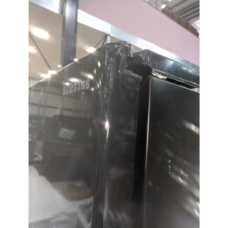 GRADE A3 - Samsung RS50N3413BC No Frost Side-by-side American Fridge Freezer With Ice And Water Dispenser - Bla