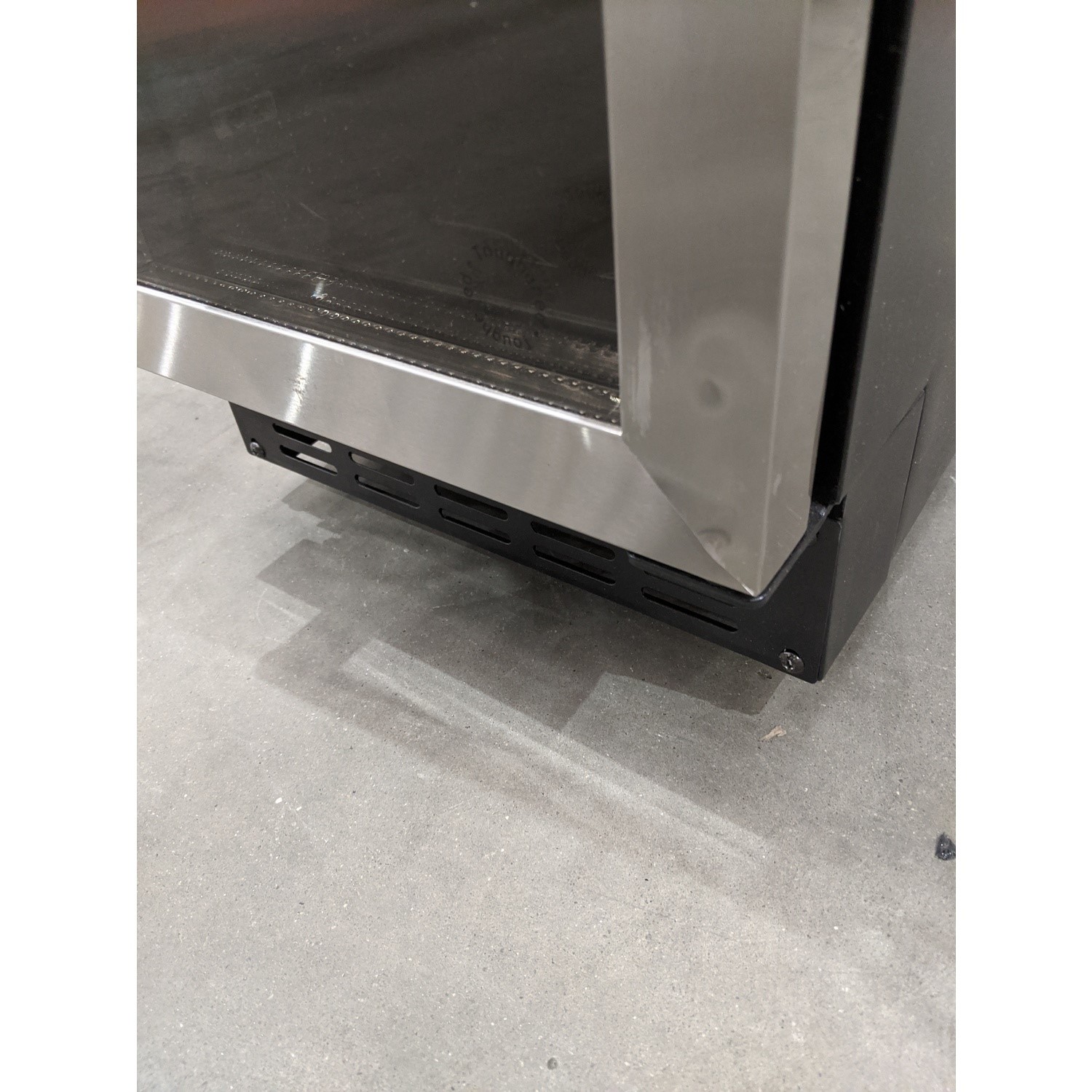 GRADE A3 CDA FWC304SS 20 Bottle Freestanding Under Counter Wine