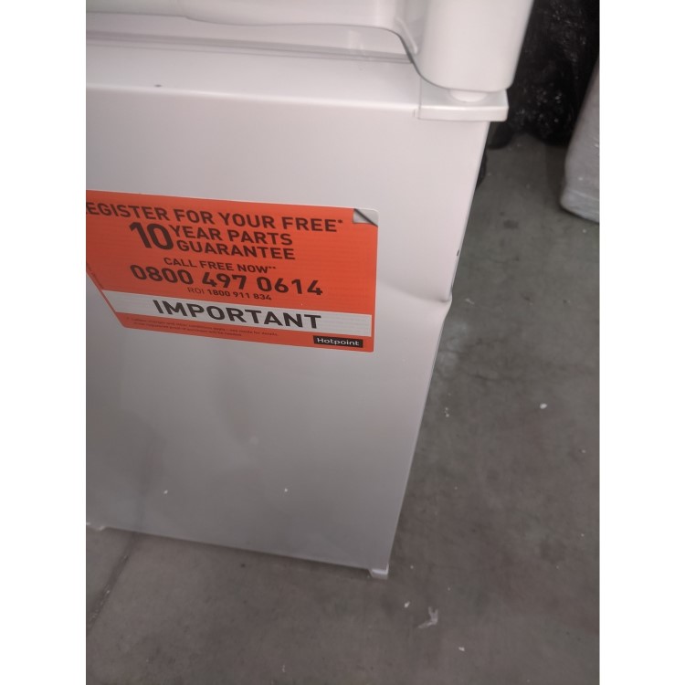 GRADE A3 - Hotpoint HM325FF 228 Litre Integrated Fridge Freezer 50/50 Split 174cm Tall Frost Free 55cm Wide - White
