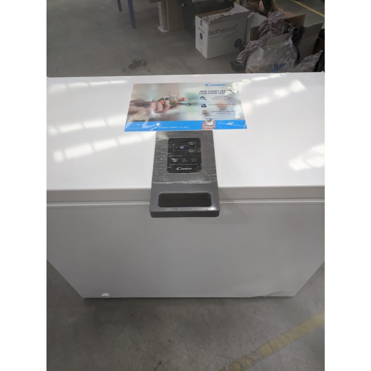 GRADE A3 - Candy CMCH202EL 200 Litre Chest Freezer 56cm Deep A+ Energy Rating 98cm Wide - White