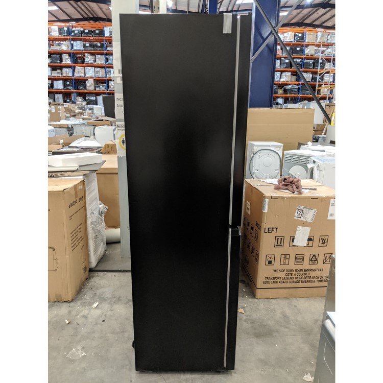 GRADE A3 - Fridgemaster MC55251MDB 251 Litre Freestanding Fridge Freezer 50/50 Split Water Dispenser 55cm Wide - Black