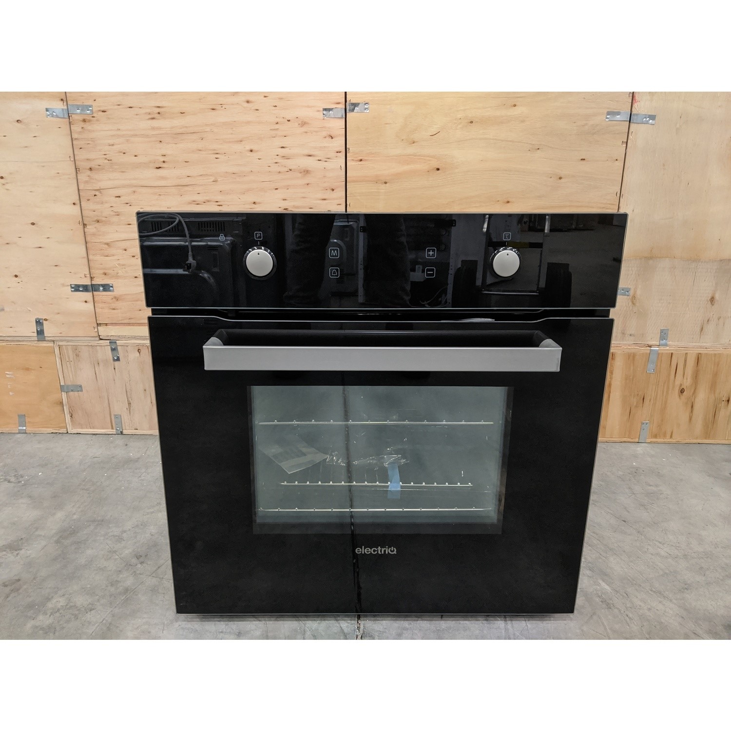 GRADE A3 electriQ 68L Pyrolytic Self Cleaning Electric Single Oven in