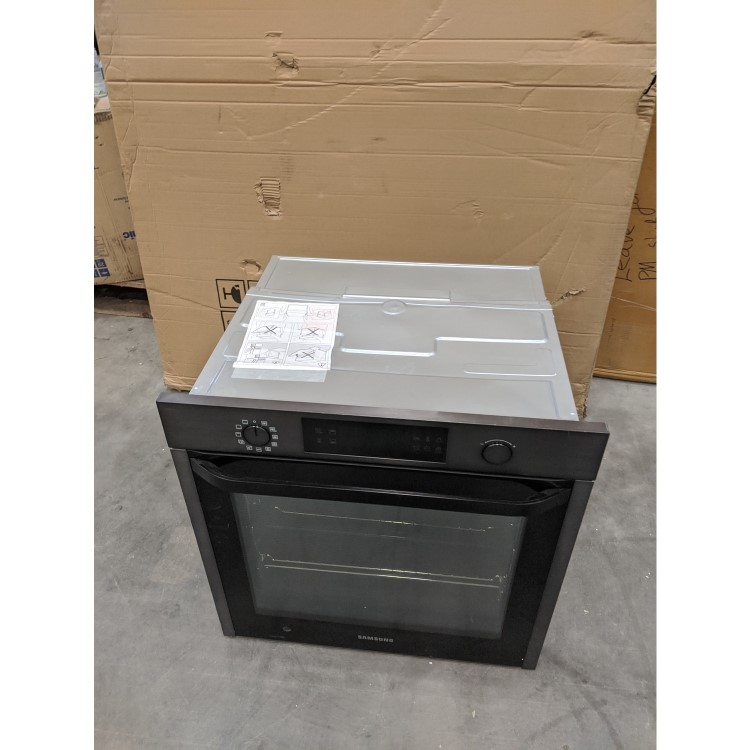 GRADE A3 - Samsung NV75K5571RM 75L Dual Cook Pyrolytic Electric Single Oven - Matt Black