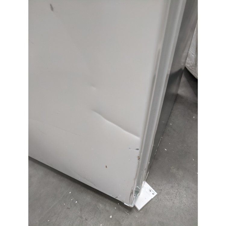 GRADE A3 - Indesit IB7030A1D 277 Litre Integrated Fridge Freezer 70/30 Split 177cm Tall A+ Energy Rating 54cm Wide - White