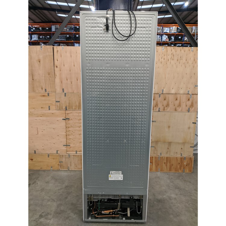 GRADE A3 - Samsung RR39M7140WW 385L Freestanding Fridge With All Around Cooling - White