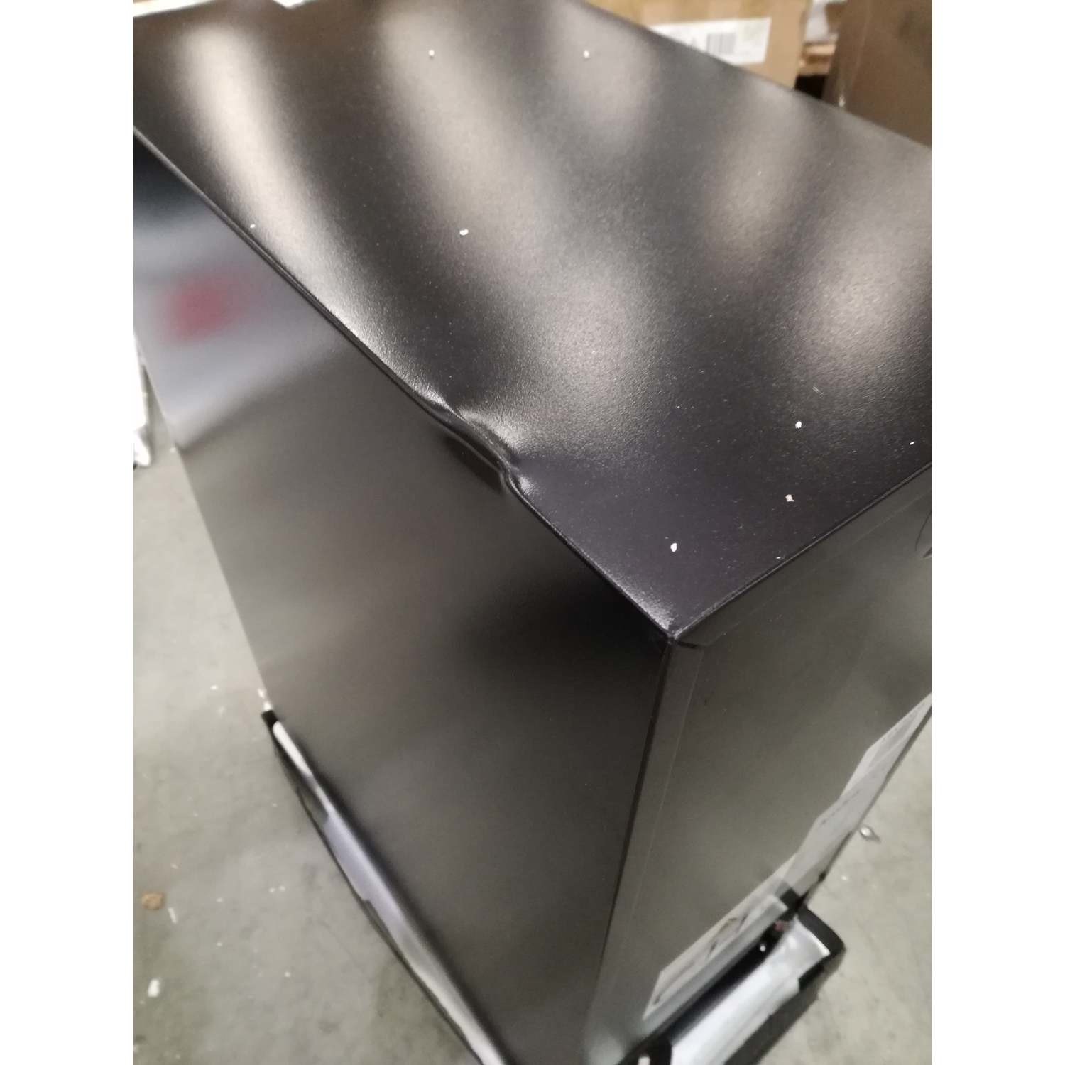 GRADE A3 Amica AWC300SS 19 Bottle Freestanding Under Counter Wine