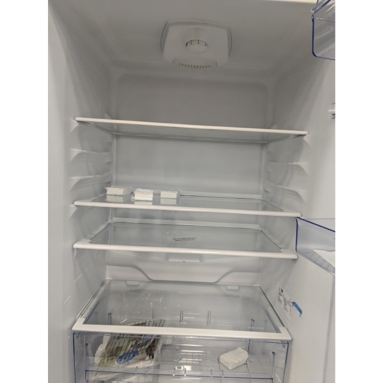 GRADE A3 - Beko CSG1675W 273 Litre Freestanding Fridge Freezer 50/50 Split A+ Energy Rating 59.5cm Wide - White