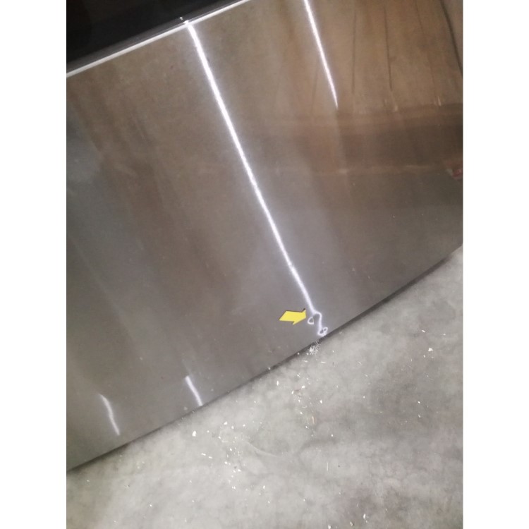 GRADE A3 - Hisense RF702N4IS1 French Door Style American Fridge Freezer With Plumbed Water Dispenser - Stainless Steel