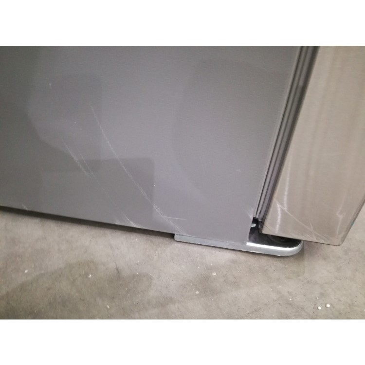 GRADE A3 - Hisense RF702N4IS1 French Door Style American Fridge Freezer With Plumbed Water Dispenser - Stainless Steel