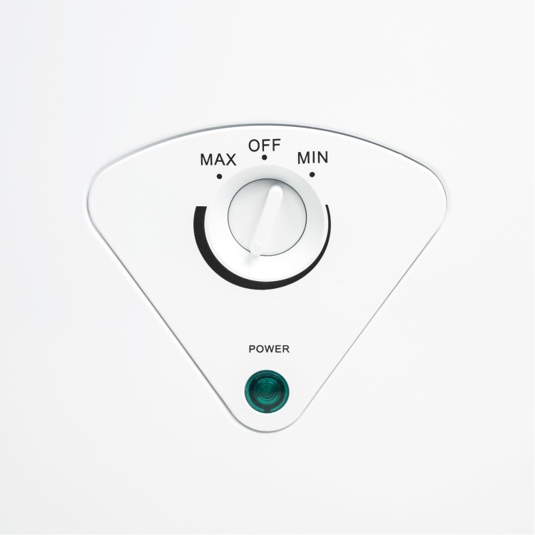 GRADE A2 - electriQ EQCHESTMB198 198 Litre Chest Freezer 52cm Deep A+ Energy Rating 90cm Wide - White