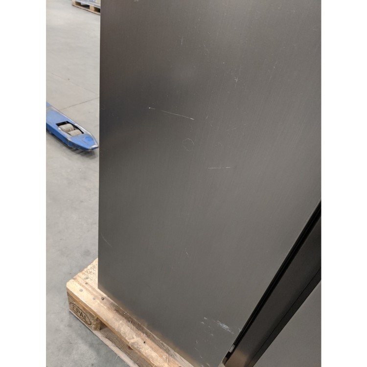 GRADE A3 - Samsung RS68N8230S9 617 Litre American Style Fridge Freezer Frost Free Ice Dispenser 2 Door 91cm Wide - Silver