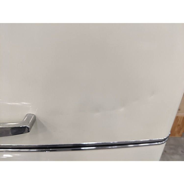 GRADE A3 - Amica FKR29653C Retro Style 60/40 250L Freestanding Fridge Freezer - Cream