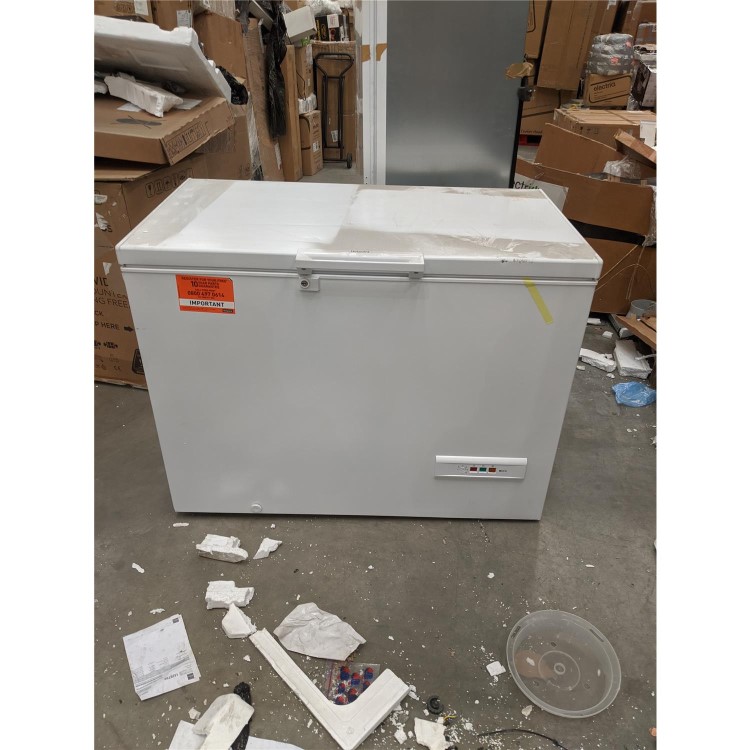 Refurbished HOTPOINT CS1A300HFA 311 Litre Chest Freezer 70cm Deep Low Frost 118cm Wide - White