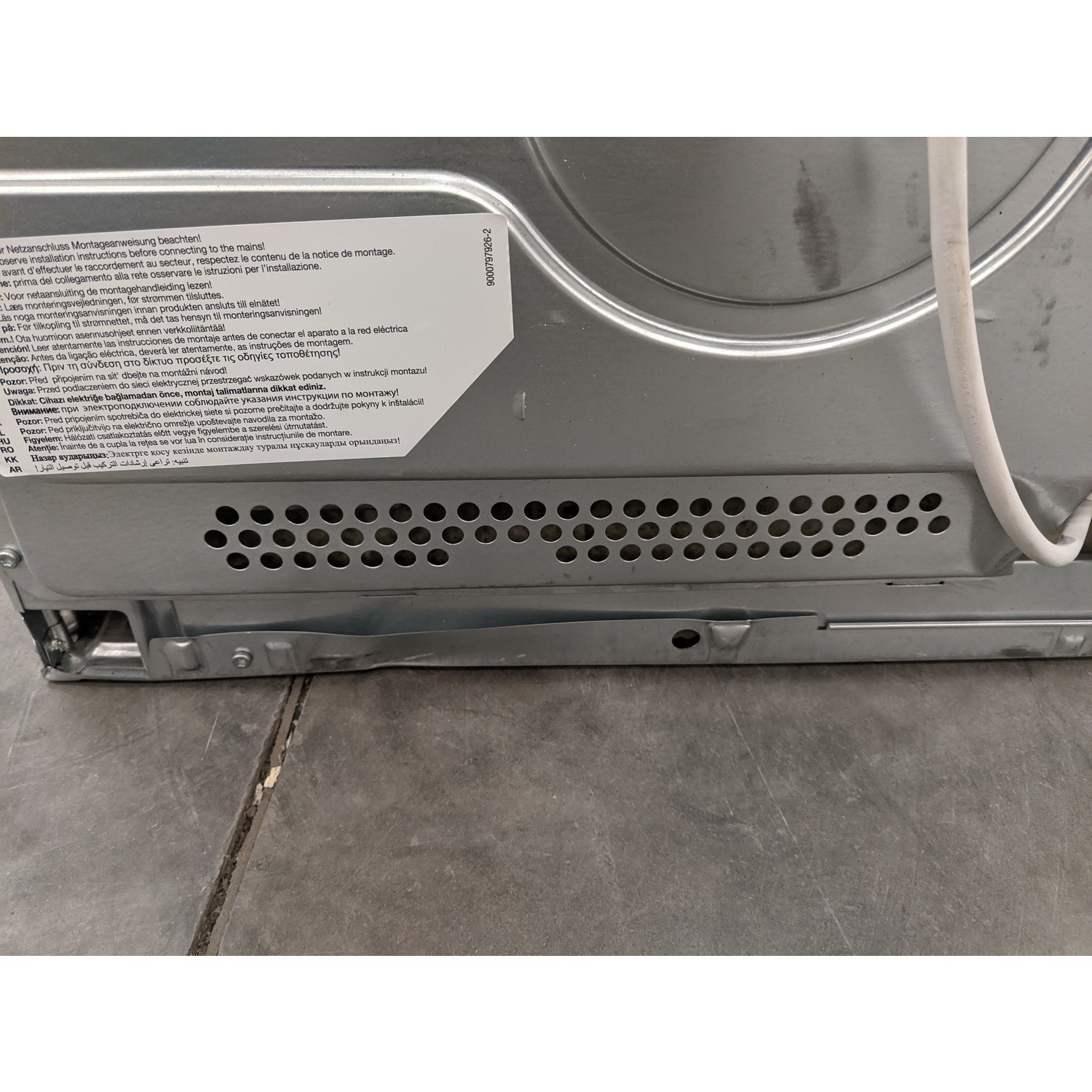 GRADE A3 Bosch HHF113BA0B Serie 2 Electric Builtin Single Fan Oven