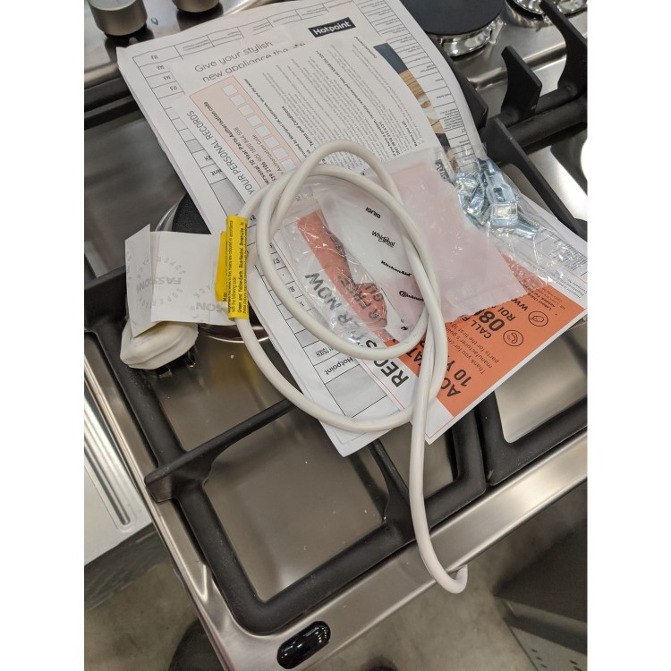 GRADE A2 - Hotpoint PHC961TSIXH 87cm Six Burner Gas Hob Stainless Steel With Cast Iron Pan Stands