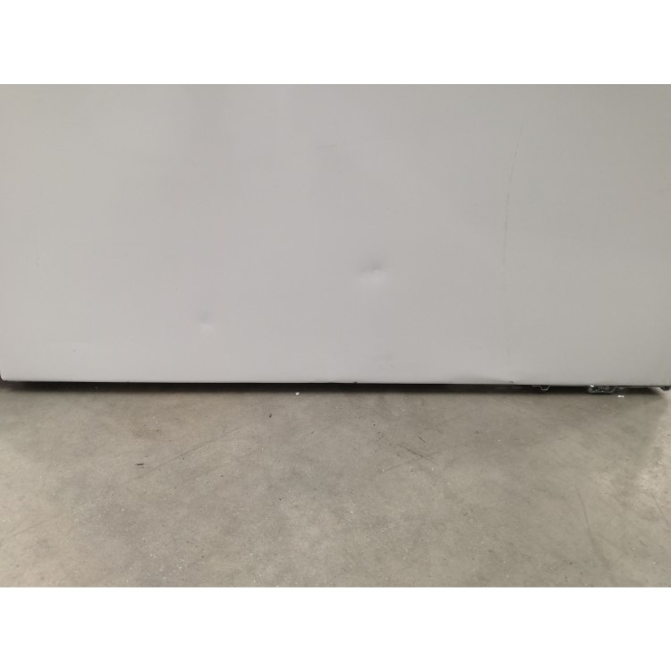 GRADE A3 - Indesit LD70S1W 307 Litre Freestanding Fridge Freezer 70/30 Split Low Frost 59.5cm Wide - White