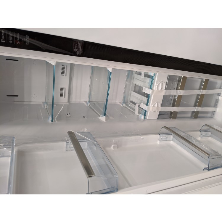 GRADE A3 - Montpellier M510BW Side-by-side American Fridge Freezer - White
