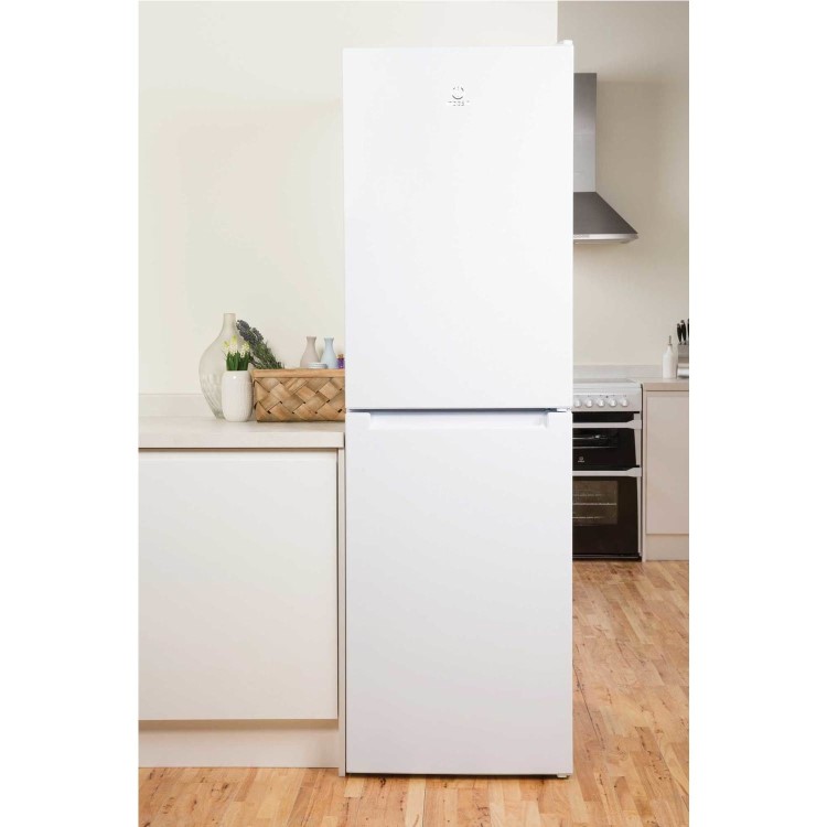 INDESIT LD85F1W 50/50 189x60cm 296 Litre Freestanding Fridge Freezer - Polar White