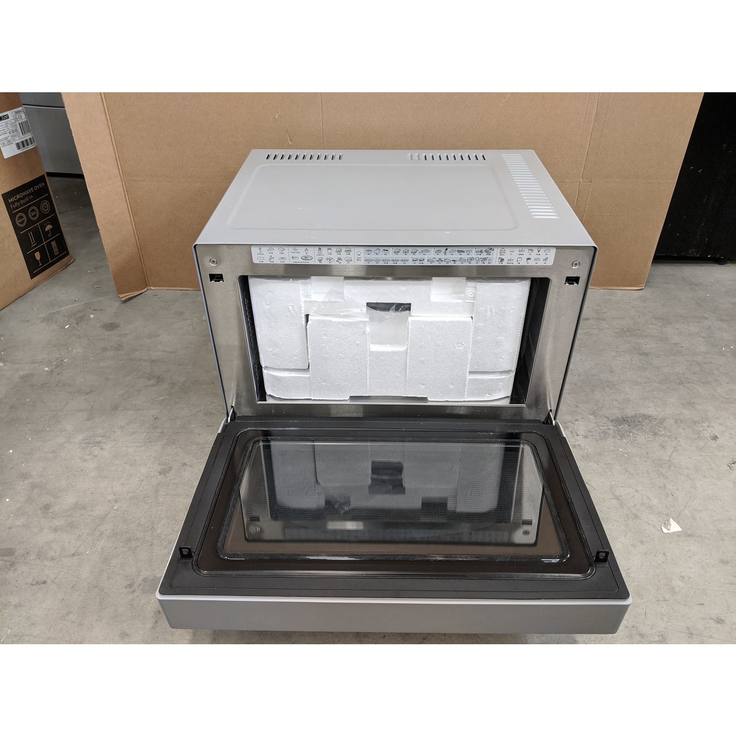 GRADE A2 Hotpoint MWH338SX Supreme Chef 33L Combination Microwave