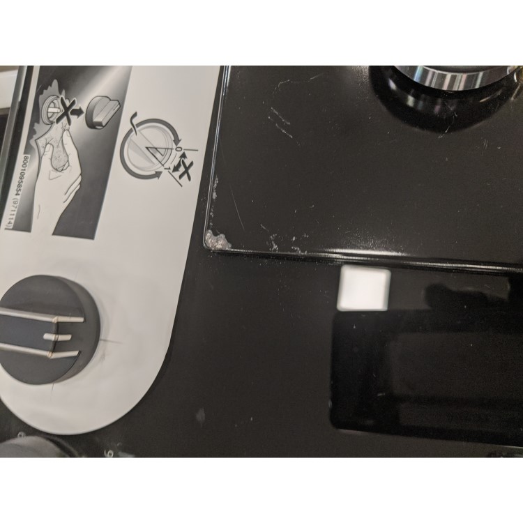 GRADE A3 - Neff T27CS59S0 75cm Five Zone Gas-on-glass Hob Black With Cast Iron Pan Stands