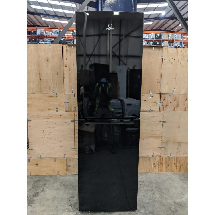 GRADE A3 - INDESIT LD85F1K 402 Litre Freestanding Fridge Freezer 50/50 Split Frost Free 60cm Wide - Black