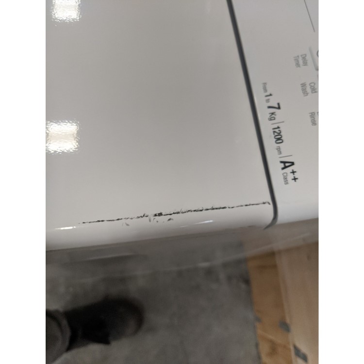 GRADE A3 - Hotpoint WMTF722H Aquarius 7kg 1200rpm Top Loading Freestanding Washing Machine - White