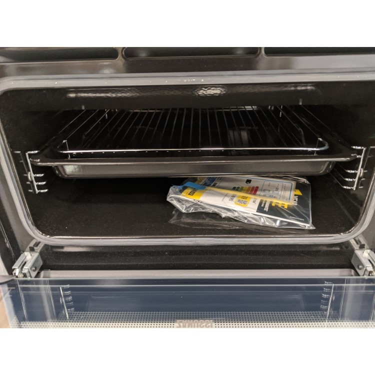 GRADE A2 - Zanussi 60cm Double Oven Electric Cooker - White