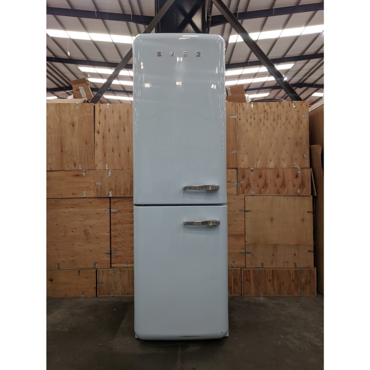 Refurbished Smeg FAB32LPB3UK Freestanding 301 Litre 60/40 Frost Free Fridge Freezer Blue