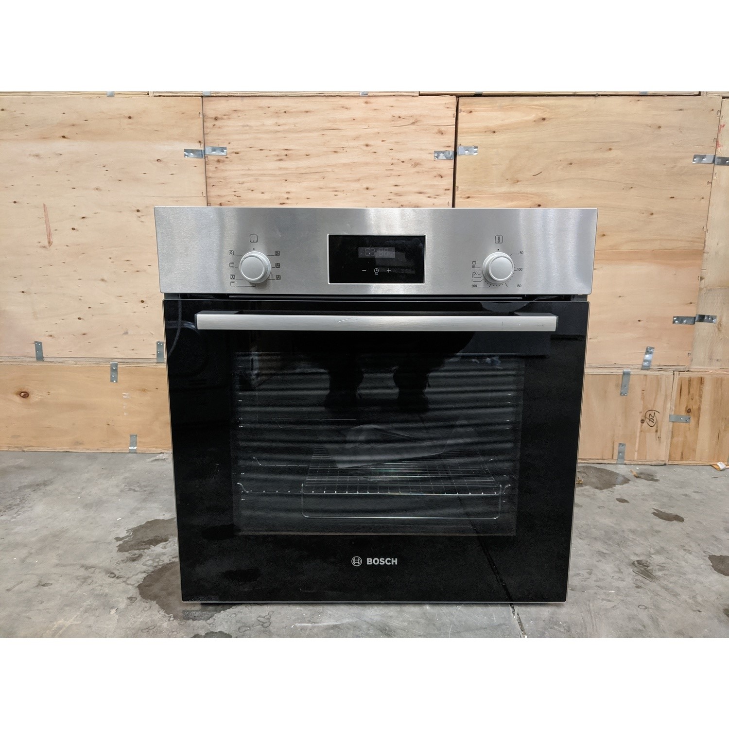 GRADE A3 Bosch HBF113BR0B Serie 2 Builtin Electric Single Oven