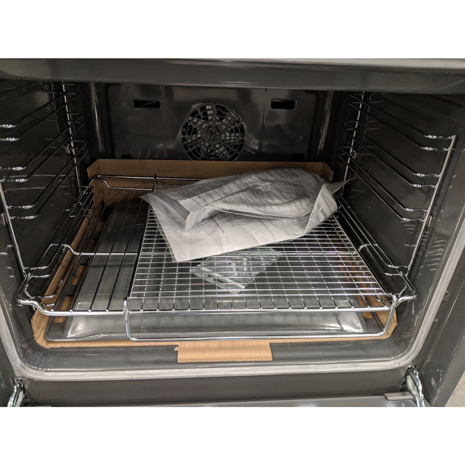 GRADE A3 Bosch HBF113BR0B Serie 2 Builtin Electric Single Oven