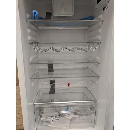 GRADE A3 - HOTPOINT HMCB7030AADF 264 Litre Integrated Fridge Freezer 70/30 Split 177cm Tall A+ Energy Rating 54cm Wide - White