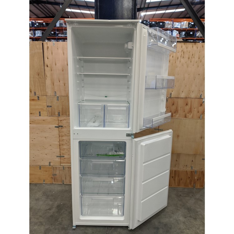 GRADE A3 - Smeg UKC3170P1 54cm Wide 50-50 Integrated Upright In-Column Fridge Freezer