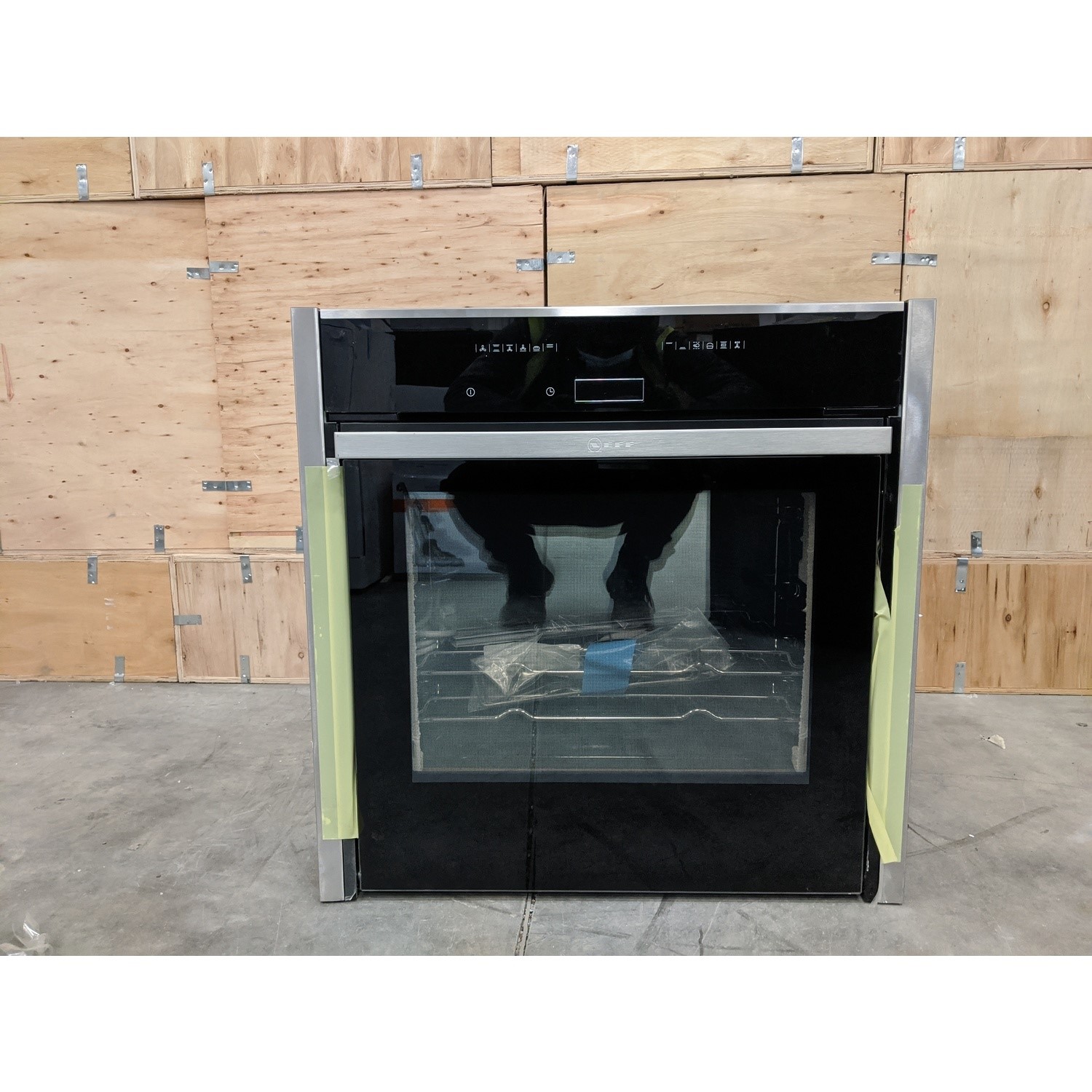 GRADE A3 NEFF B57CR22N0B N70 Slide & Hide Electric Builtin Single