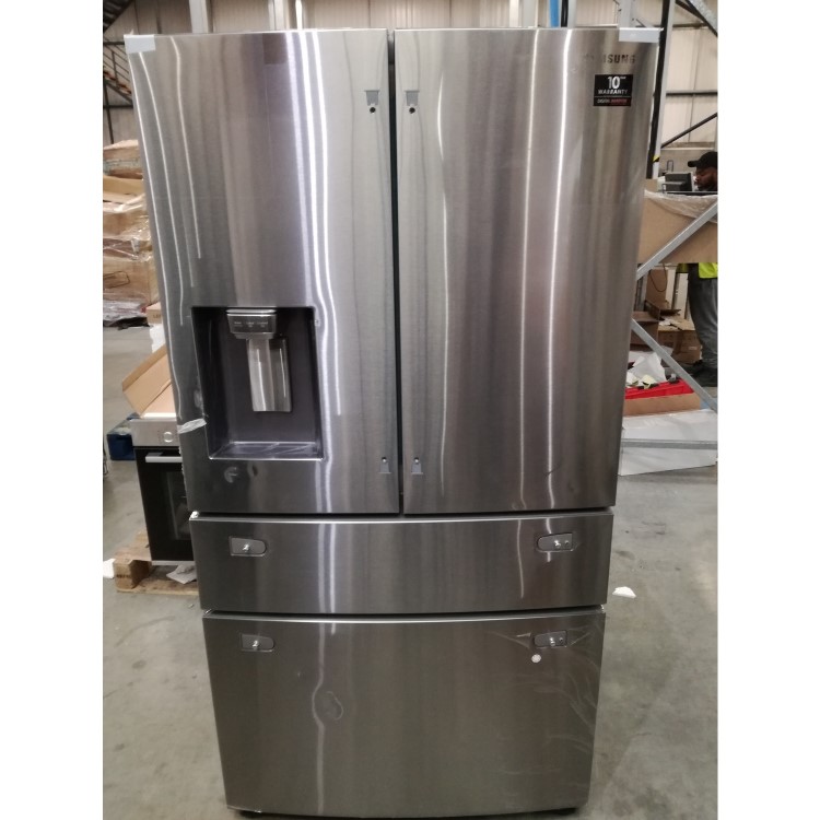 GRADE A3 - Samsung RF24R7201SR Freestanding American Fridge Freezer With Ice And Water Dispenser - Silver