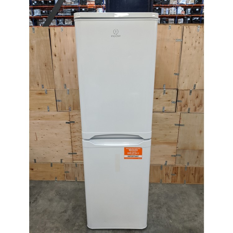GRADE A3 - INDESIT IBD5517W 234 Litre Freestanding Fridge Freezer 50/50 Split A+ Energy Rating 55cm Wide - White