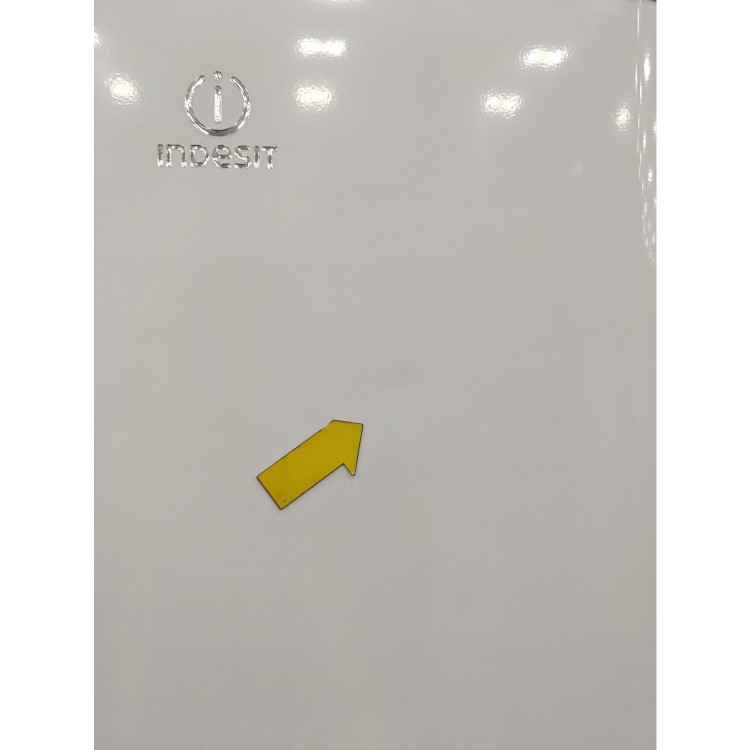 GRADE A3 - INDESIT IBD5517W 234 Litre Freestanding Fridge Freezer 50/50 Split A+ Energy Rating 55cm Wide - White