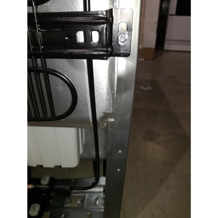 GRADE A3 - Beko UR4584S Under Counter Freestanding Fridge With Icebox - Silver