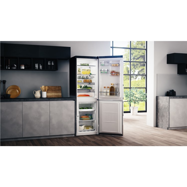 GRADE A2 - Hotpoint H5T811IMXH 70/30 Split 338L Freestanding Fridge Freezer - Mirror/Inox
