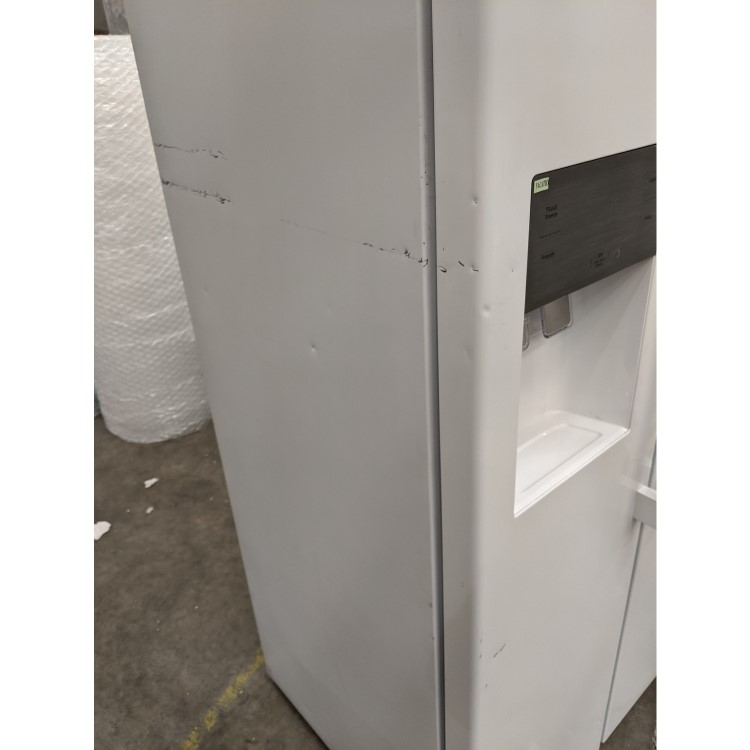 GRADE A3 - Samsung RS50N3513WW No Frost Side-by-side Fridge Freezer With Ice And Water Dispenser - White