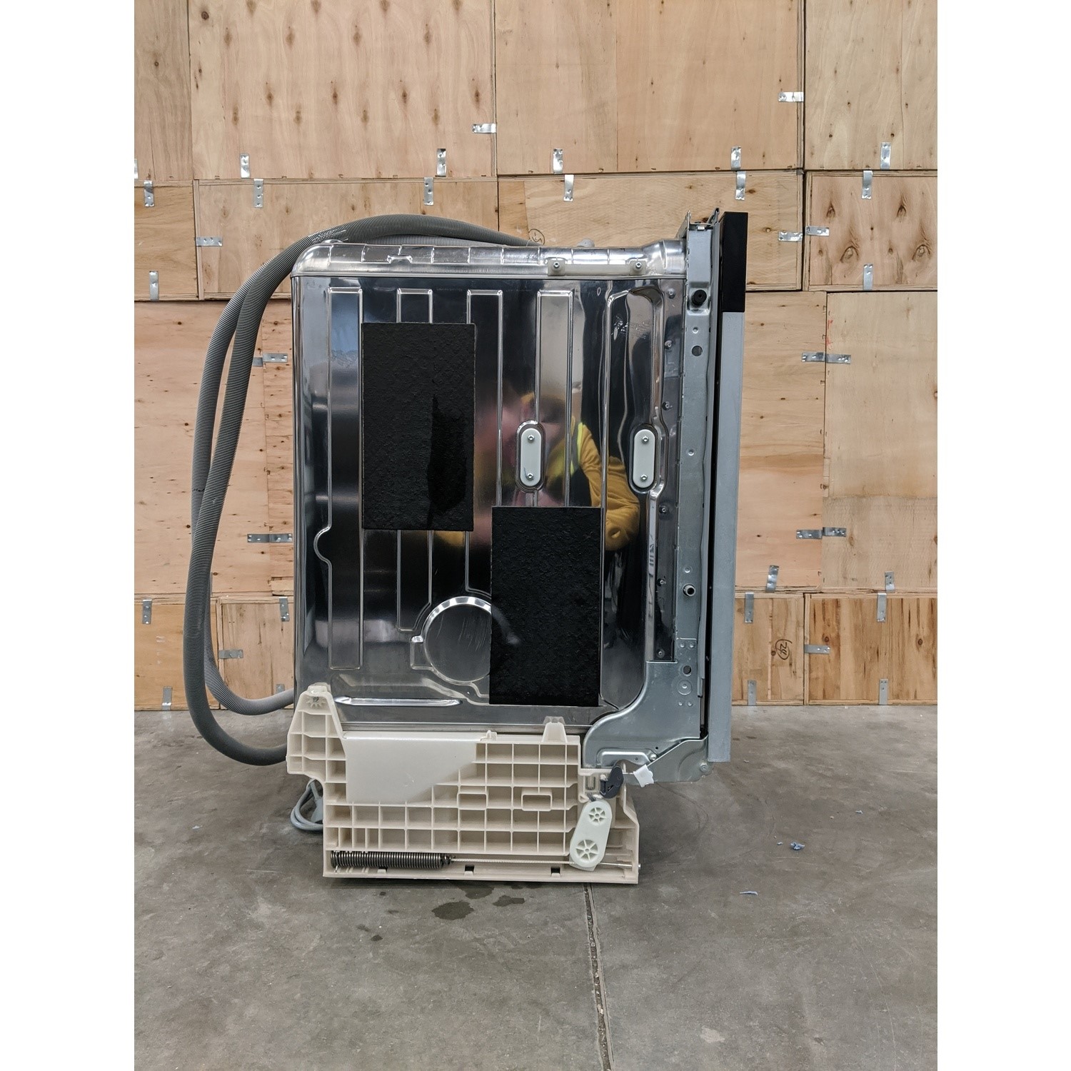 GRADE A3 Hisense HV6131UK 16 Place Fully Integrated Dishwasher With