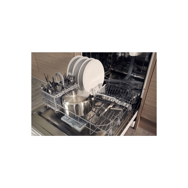 GRADE A2 - Hotpoint Aquarius HFC2B19 13 Place Freestanding Dishwasher with Quick Wash - White