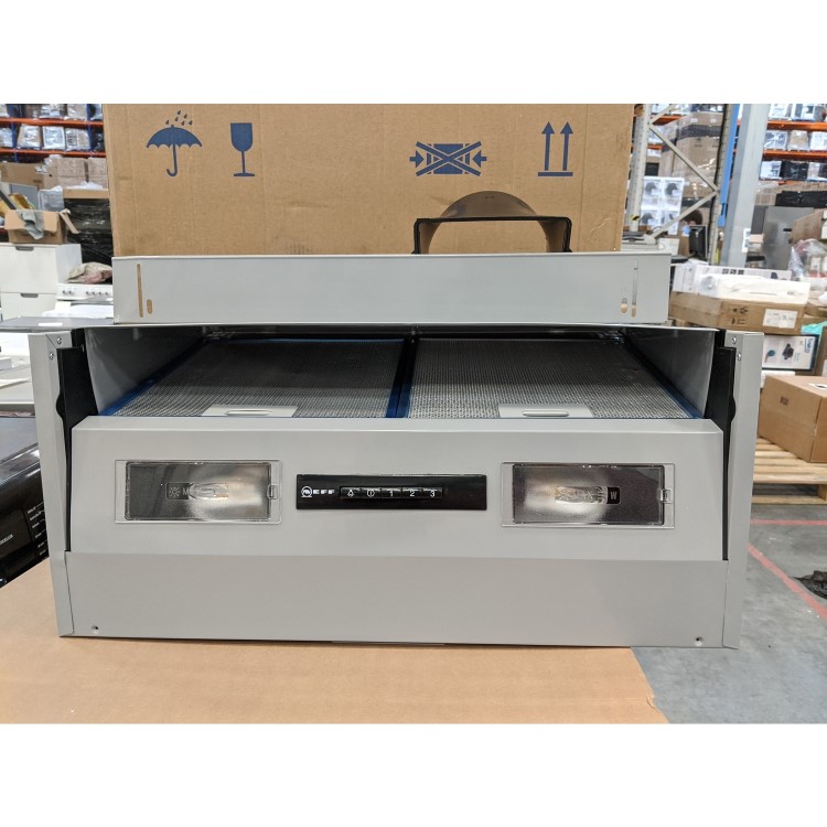 GRADE A3 - Neff D61MAC1X0B 60cm Integrated Cooker Hood - Silver