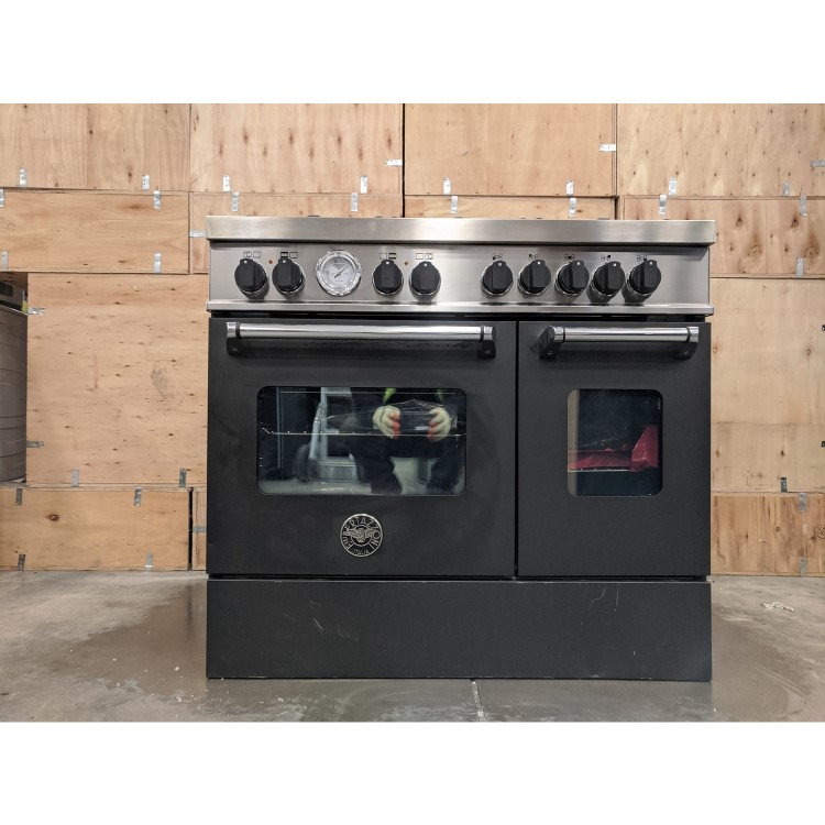 Refurbished Bertazzoni Master Series MAS90-5-MFE-D-NEE 90cm Dual Fuel Double Oven Range Cooker Black
