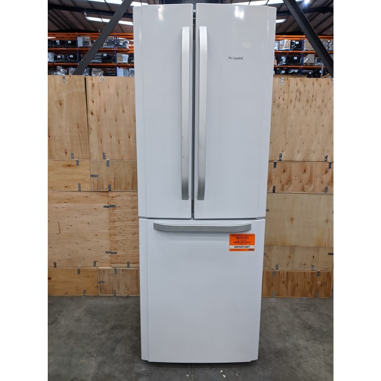 GRADE A3 - HOTPOINT FFU3DW 450 Litre Freestanding Fridge Freezer 60/40 Split Frost Free 70cm Wide - White