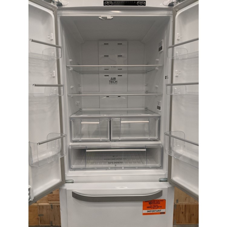GRADE A3 - HOTPOINT FFU3DW 450 Litre Freestanding Fridge Freezer 60/40 Split Frost Free 70cm Wide - White