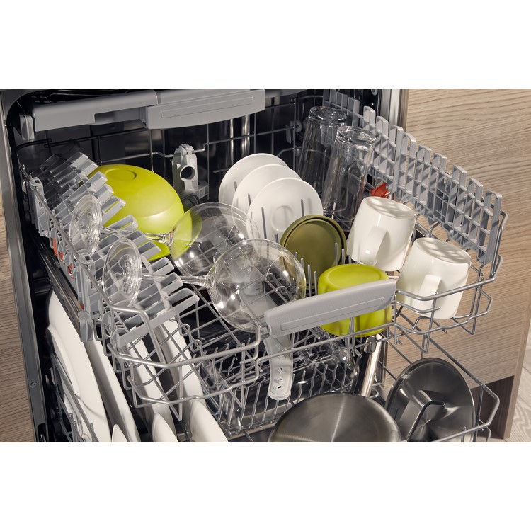 GRADE A2 - Hotpoint HIC3C26WF Extra Efficient 14 Place Fully Integrated Dishwasher