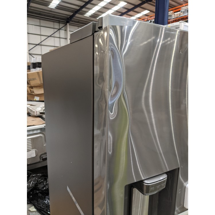 GRADE A3 - Samsung RF22R7351SR Freestanding American Fridge Freezer With Ice And Water Dispenser Auto-fill Jug